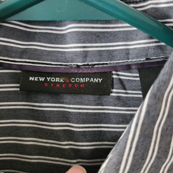 NEW YORK & CO Blue Button Down Blouse Short Three Quarter Long Sleeve Size XS - Picture 4 of 17